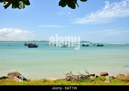 Hier an der Südküste von Sri Lanka verankert Stockfoto