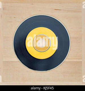 Schwarz und Gelb cd sieht so aus Vinyl Stockfoto