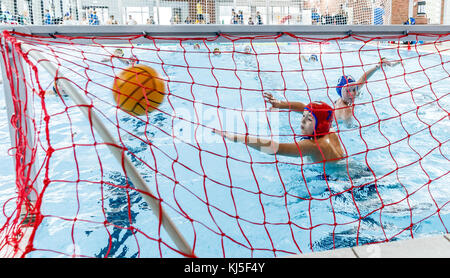 Fotos von einem Wasserball wm in Höganäs, Schweden. Cup November Cup fand im Sportzentrum, Höganäs. Stockfoto