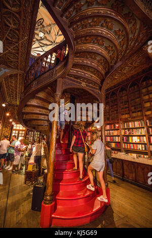 Die weltberühmte Bibliothek der Livraria Lello e Irmao, Porto, Portugal Stockfoto