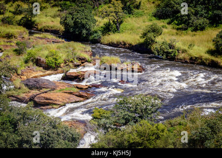 Die Murchison Falls, auch bekannt als Kabalega Falls, ist ein Wasserfall zwischen Kyoga und Lake Albert auf dem Weißen Nil in Uganda. Stockfoto