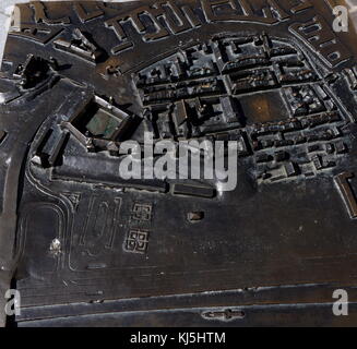 Plakette Relief zum Gedenken an die Bezeichnung von der UNESCO der Warschauer Altstadt in Polen, als Weltkulturerbe im Jahre 1980. Während der Invasion von Polen (1939), viel von der Bezirk wurde stark beschädigt durch die Deutsche Luftwaffe. Nach dem Warschauer Aufstand (August - Oktober 1944) Was stehen gelassen worden war, wurde systematisch durch die deutsche Wehrmacht gesprengt. Nach dem Zweiten Weltkrieg wurde die Altstadt wurde sorgfältig wieder aufgebaut Stockfoto