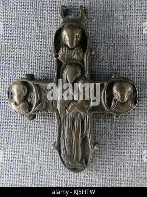 Enkolpian, (religiöse Medaillon), Russisch-orthodoxe, Kiewer (Kiew), Kreuz. Bronze gegossen, 11. und 13. Jahrhundert Stockfoto