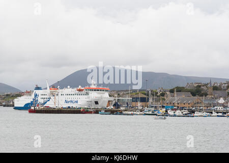 MV Hamnavoe Northlink Fähre angedockt an Stromness, Orkney, Schottland, Großbritannien Stockfoto