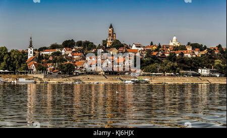 Serbien - Flussblick des gardos Hill, alten Teil von Zemun eine Stadt an den Ufern der Donau gelegen Stockfoto