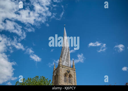 Den schiefen Turm in Chesterfield England Stockfoto