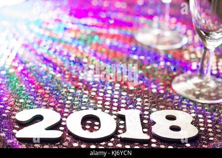 Neues Jahr 2018 Zahlen und abstrakten verschwommenen Hintergrund in der Nacht Konzept Stockfoto