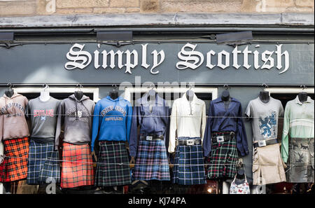 Kilt Shop auf der Royal Mile in Edinburgh, Schottland, Großbritannien Stockfoto