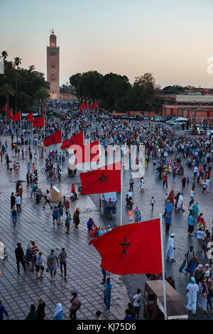 Marrakesch, Marokko - Juli 30th: Platz Djemaa el-Fna Sonnenuntergang und nighlights am Juli, 30. in Marrakesch, Marokko Stockfoto