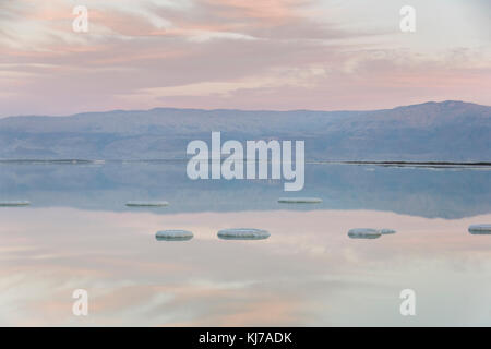 Salz Inseln in Totes Meer, Israel Stockfoto
