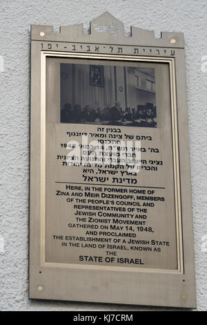 Nahaufnahme der Gedenktafel, Independence Hall Museum, Tel Aviv, Israel Stockfoto