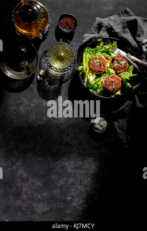 Lachskuchen/Kebab - Mittagessen Stockfoto