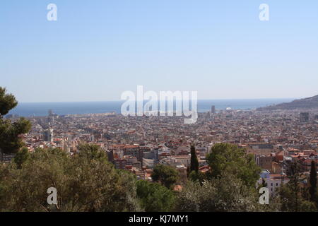 Den Panoramablick über Barcelona Stadt von oben. Stockfoto