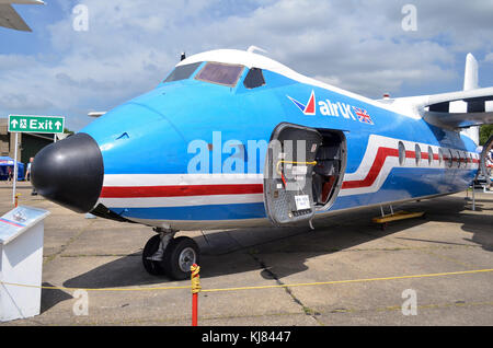 Handley Page HPR 7 Dart Herald, Air UK Farben, Duxford, England. Stockfoto