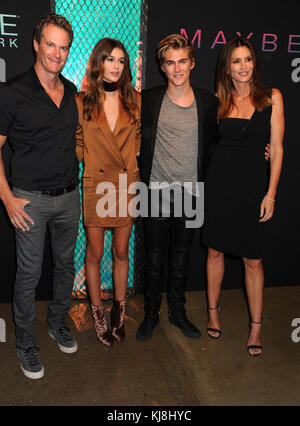 New York, NY-September 08: Rande Gerber, kaia Gerber, presley Gerber, Cindy Crawford besucht Maybelline New York feiert nyfw am 8. September 2016 in New York City. Leute: Rande Gerber, kaia Gerber, presley Gerber, Cindy Crawford Stockfoto