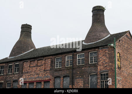 In Stoke on Trent arbeitet eine verödselte Töpferei. Stockfoto