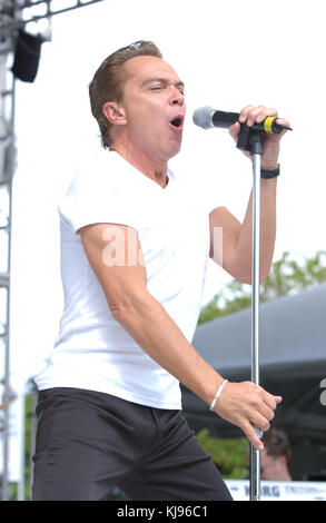 Nov. 2017. David Cassidy vergeht. DATEI: HALLANDALE, FL, USA. Februar 2003. David Cassidy tritt am 22. Februar 2003 im Gulfstream Park in Hallandale, Florida auf. Kredit: MPI04/Media Punch/Alamy Live News Credit: MediaPunch Inc/Alamy Live News Stockfoto
