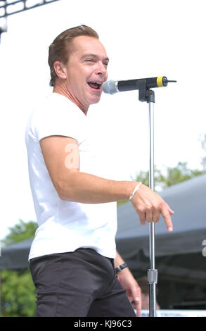 Nov. 2017. David Cassidy vergeht. DATEI: HALLANDALE, FL, USA. Februar 2003. David Cassidy tritt am 22. Februar 2003 im Gulfstream Park in Hallandale, Florida auf. Kredit: MPI04/Media Punch/Alamy Live News Credit: MediaPunch Inc/Alamy Live News Stockfoto