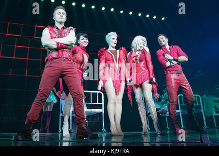 Brighton, Großbritannien. November 2017. Lee Latchford-Evans, Claire Richards, Lisa Scott-Lee, Faye Tozer, Ian 'H' Watkins, Auftritte im Brighton Centre, England. Quelle: Jason Richardson/Alamy Live News Stockfoto