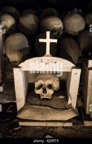 Neapel. Italien. Cimitero delle Fontanelle Friedhof. Stockfoto