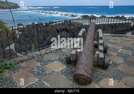 Kanone auf der Festung Castillo de San Miguel, garachico, Teneriffa, Kanarische Inseln, Spanien Stockfoto