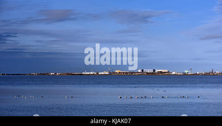 Barrow-in-Furness, Morecambe Bay Rampside aus gesehen. Cumbria, England, Vereinigtes Königreich, Europa. Stockfoto