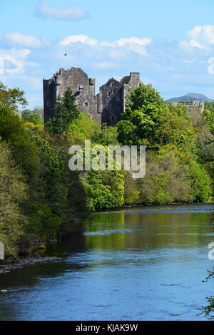 Doune Castle auf dem Fluss Teith nahe dem Dorf Doune in Stirling Stadtteil Central Scotland Stockfoto