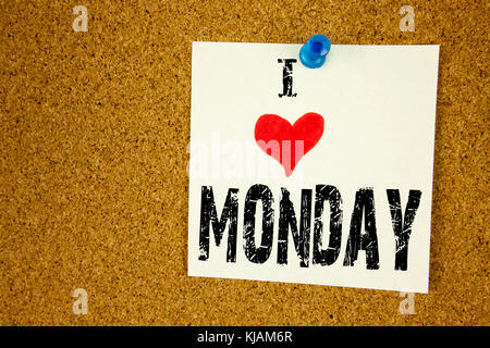 Handschrift Text Inspiration zeigt Happy Monday Konzept was Grußankündigung und Liebe auf Haftnotiz geschrieben, Erinnerung isoliert BA Stockfoto