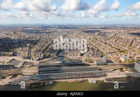 Luftbild der alten City Centre Amsterdam, Niederlande Stockfoto