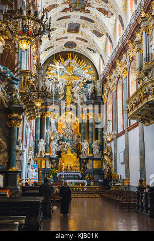 Tschenstochau, Polen, 29. April 2015: Innenraum des Heiligtum Jasna Gora in Czestochowa, Polen. Sehr wichtig und populärste pilgrimary in p Stockfoto