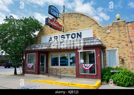 Litchfield, Illinois - 17. Juli 2017: POI auf der Route 66. Das ariston Cafe, das von Peter Adam gegründet wurde, ein griechischer Einwanderer im Jahr 1924. Diese establ Stockfoto