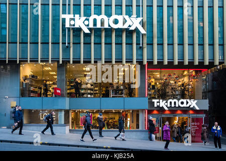 Außenansicht des TK Maxx Discounter in Edinburgh, Schottland, Großbritannien Stockfoto