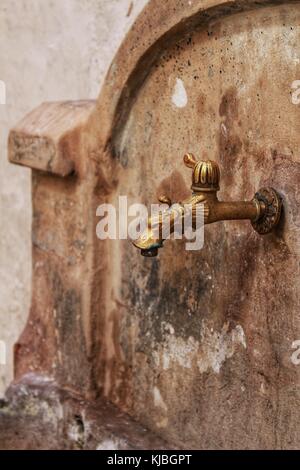 Alte Schmiede Brunnen in picanya Dorf Stockfoto