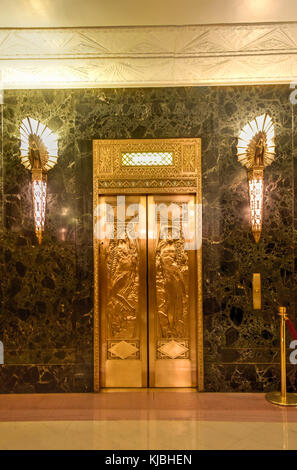 Chicago - September 7, 2015: Lobby von One North lasalle Gebäude in der Schleife. Stockfoto