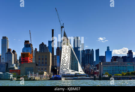 Skyline von New York City, die die Westseite im Herbst. Stockfoto