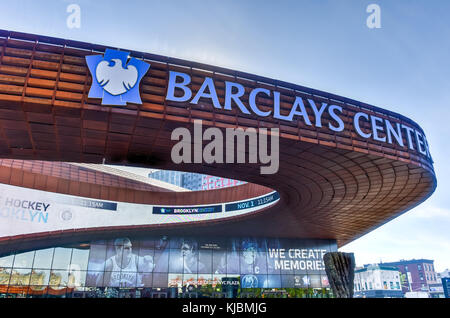 Brooklyn, New York - 22. Oktober 2015: Außenansicht der Details des Barclays Center in New York City Stockfoto