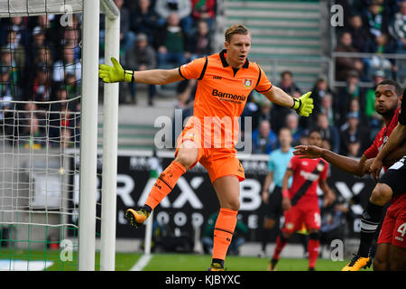 Borussia Park Stadion Mšnchengladbach, Deutschland, 21.10.2017, erster deutscher Fußballligaspieltag 9. , Borussia Mšnchengladbach (Mönchengladbach, Gladbach) gegen Bayer 04 Leverkusen --- Bernd Leno (Leverkusen) Stockfoto