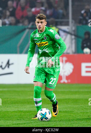 Esprit-Arena Stadion DŸsseldorf, Deutschland, 24.10.2017, Deutscher Fußballpokal, Spieltag 2, , Fortuna DŸsseldorf (Düsseldorf) vs Borussia Mšnchengladbach (Mönchengladbach, Gladbach) --- Mickael Cuisance (MGL) Stockfoto