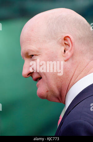 David Willets/Baron Willets (Con: Ehemaliger Minister der Regierung) auf College Green, Westminster, Philip Hammonds Budget zu diskutieren, 22. Nov 2017 Stockfoto