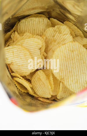 Kartoffelchips verpackt in Beutel essen Stockfoto