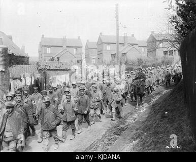 Deutsche Kriegsgefangene während der Schlacht von Vimy Ridge erfasst Stockfoto