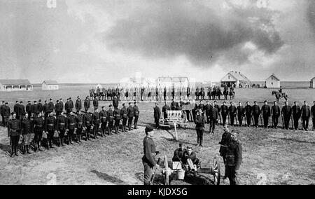 North West Mounted Police Barracks Regina Saskatchewan mit 7 Pounder gun 1885 LAC 3192489 Stockfoto