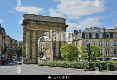 Berühmte Stadttor Porte de Bourgogne in Bordeaux Stockfoto