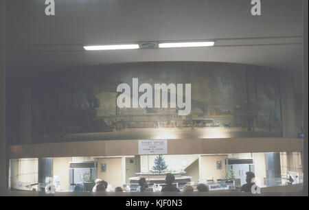 Amtrak Ticket Counter, St. Louis, MO im Januar 1972 (26729848953) Stockfoto