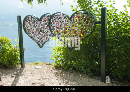 Liebe Vorhängeschlösser in der Nähe von Schloss Ort in Gmunden, Oberösterreich, Österreich, Europa Stockfoto