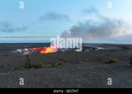 Jaggar museum Blick auf Caldera bei Nacht, Hawaii Big Island Stockfoto