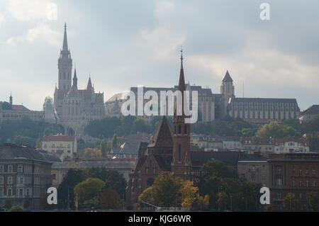 Ein Blick auf die Budaer aus über die Donau Stockfoto