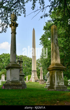 Majestätische Grab auf dem historischen Greenwood Cemetery in Brooklyn, New York. Stockfoto