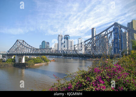 Blick auf die Story Bridge und Brisbane. Stockfoto