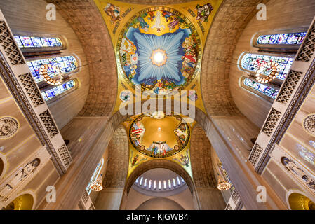 Washington DC - 12. April 2015: Basilika der nationalen Heiligtum der Katholischen Kirche, Washington DC, USA. Stockfoto